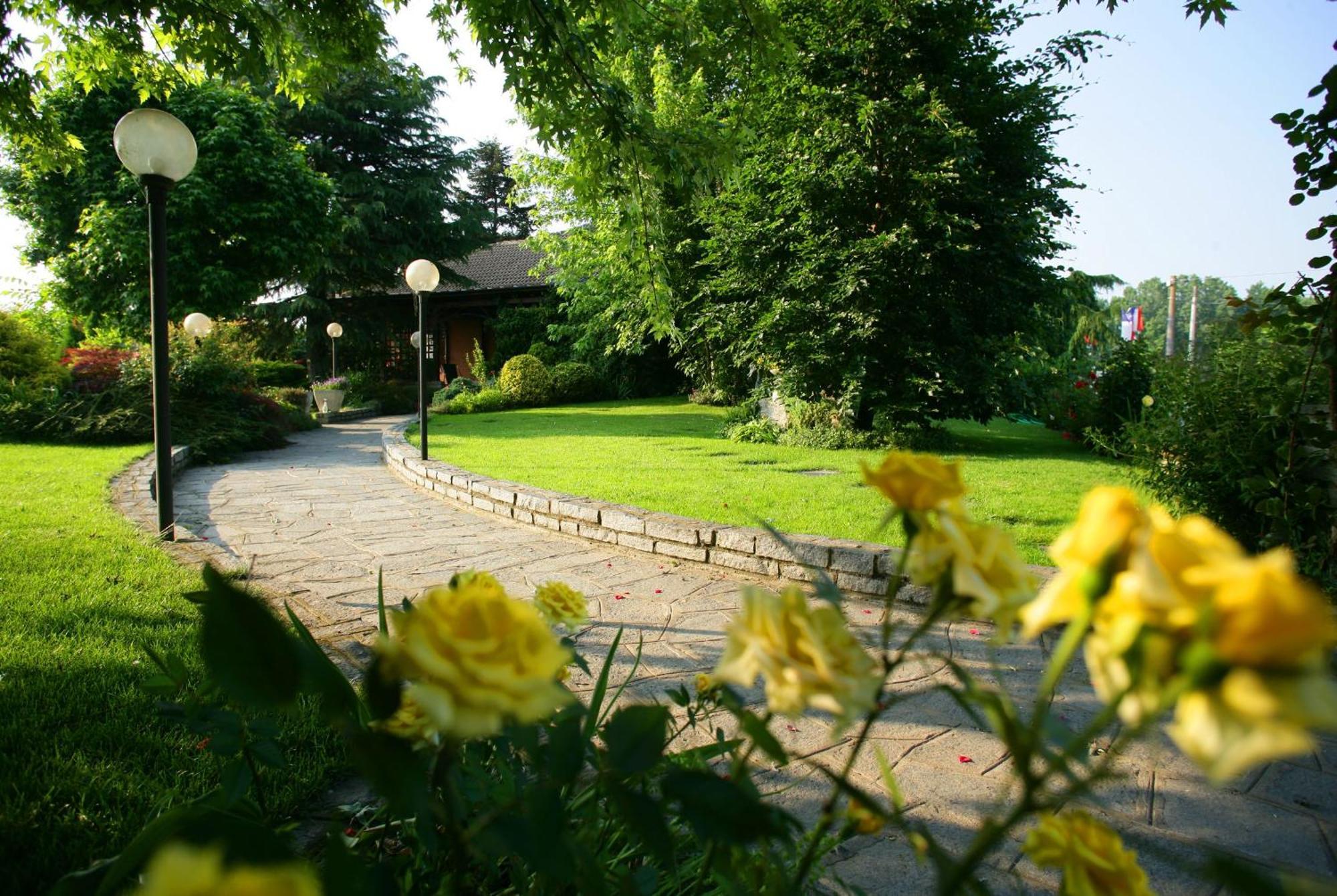 Villa Le Soleil Vigone Exterior foto